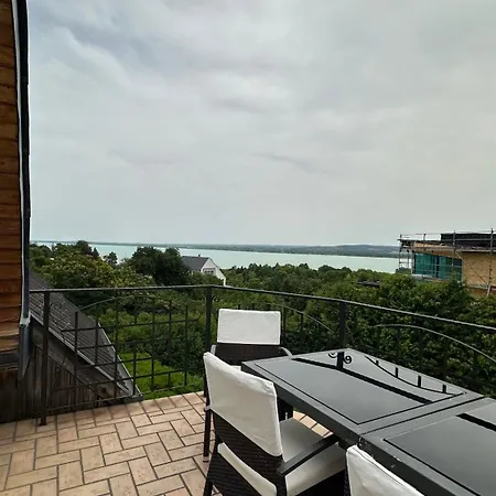 Navay Vendeghaz Guest house Tihany