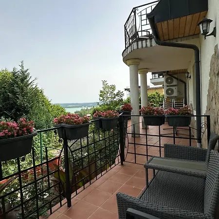 Navay Vendeghaz Guest house