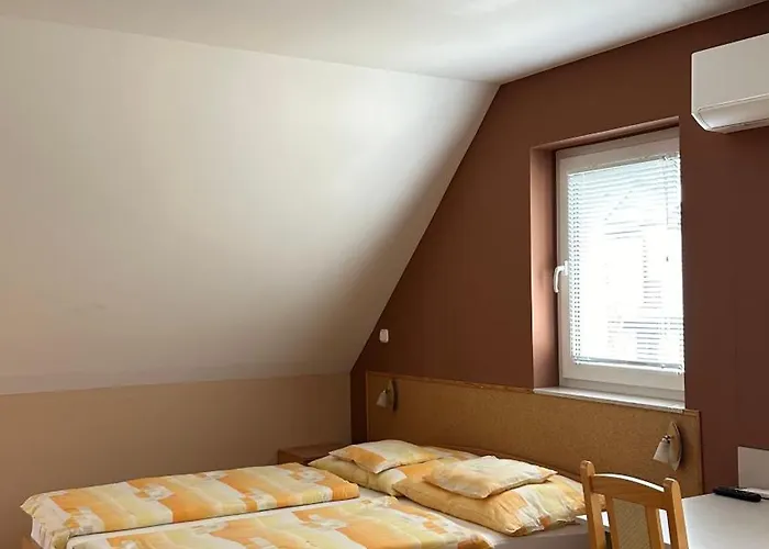 Navay Vendeghaz Gæstehus