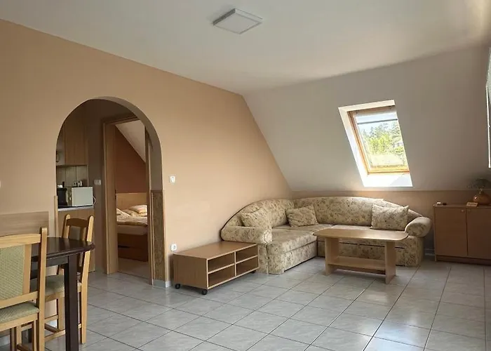 Navay Vendeghaz Gæstehus 3*